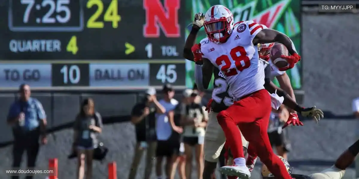 高清直播，零时差直击赛场，让你身临其境📱⏯️